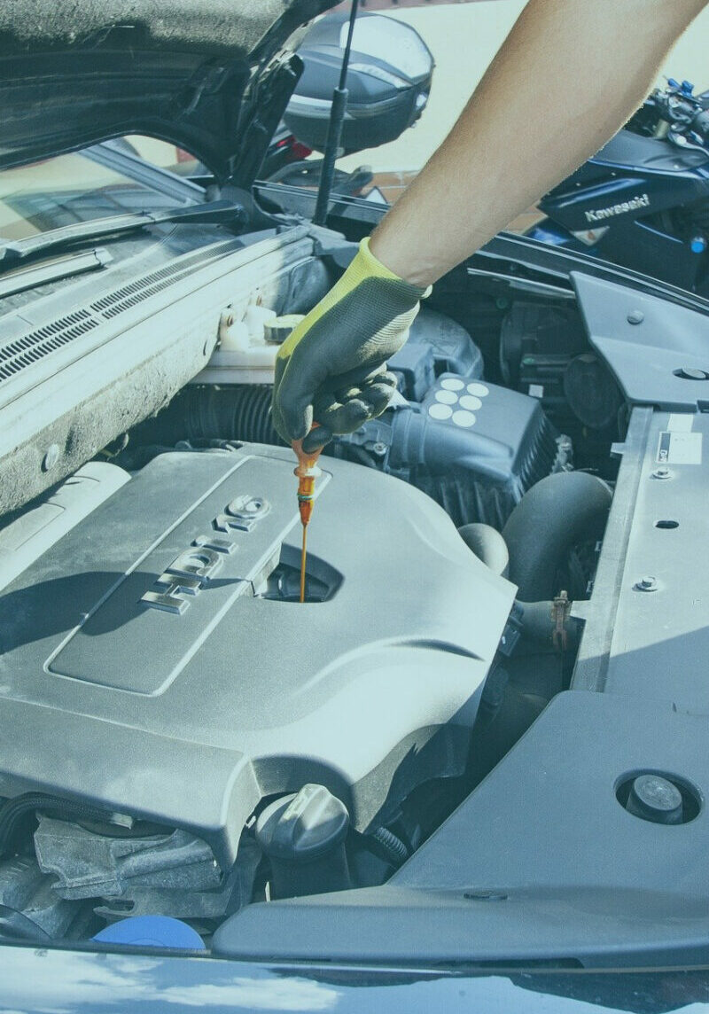 dip-stick-oil-change-portrait Mobile Oil Top-up